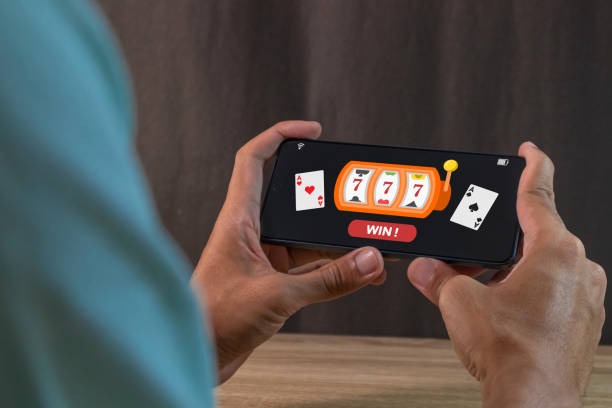 Catch mechanics and payout display